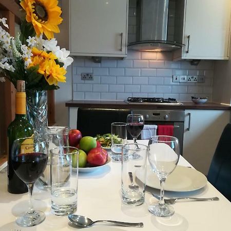 Stunning, 2 Bedroom, Ground Floor Apartment, Uplands, سوانسي المظهر الخارجي الصورة